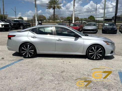 Used 2019 Nissan Altima 2.5 SR FWD image 4