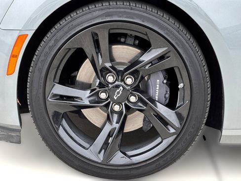 Used 2023 Chevrolet Camaro LT RWD image 11