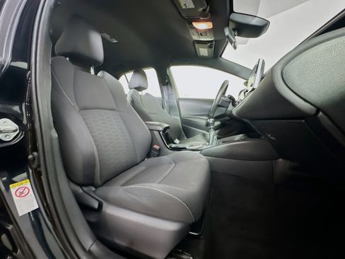 Used 2020 Toyota Corolla SE FWD image 28