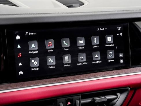 Used 2024 Porsche Cayenne image 19