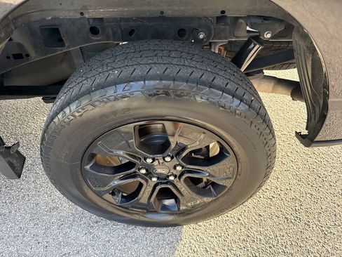 Used 2022 Ford F150 Lariat w/ Equipment Group 502A High image 12