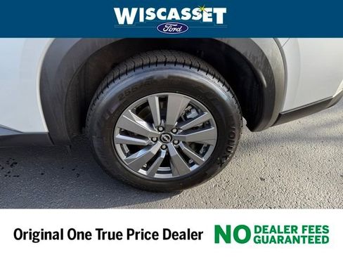 Used 2024 Nissan Pathfinder SV image 23