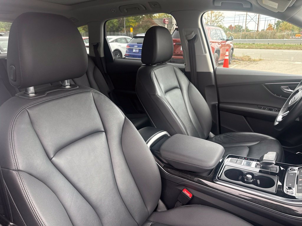 Used 2023 Audi Q7 3.0T Premium Plus AWD/4WD image 30