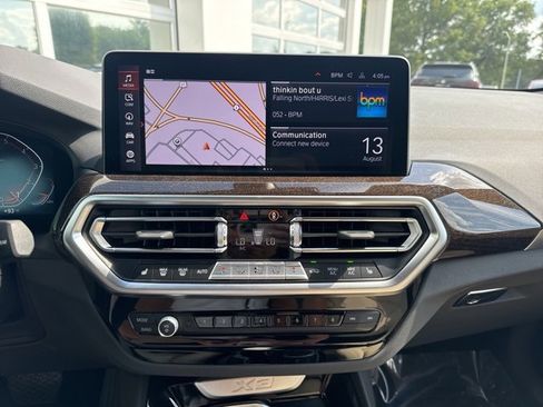 Used 2024 BMW X3 xDrive30i w/ Premium Package w/ZPA image 11