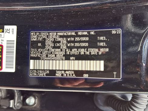 Used 2024 Toyota Grand Highlander FWD image 26