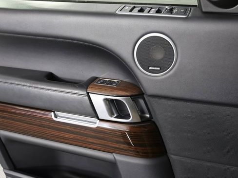 Used 2016 Land Rover Range Rover HSE image 14