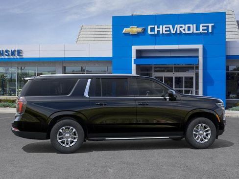 New 2026 Chevrolet Suburban LS w/ LPO, Dark Essentials Package image 5