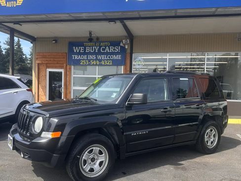 Used 2012 Jeep Patriot Sport FWD image 2