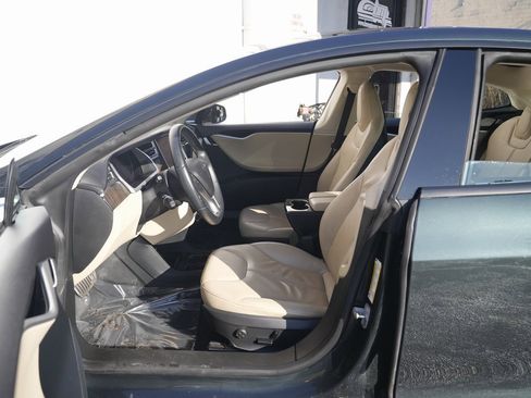 Used 2013 Tesla Model S Performance image 18