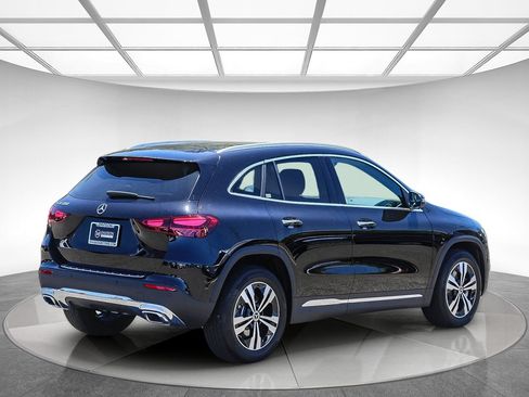 Certified 2026 Mercedes-Benz GLA 250 image 4