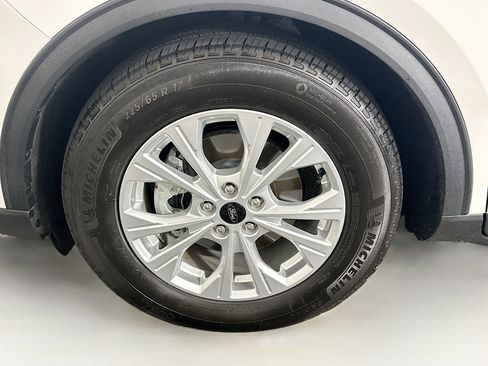 Used 2023 Ford Escape Active FWD image 11