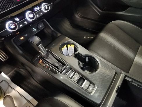 Used 2022 Honda Civic Sport image 16