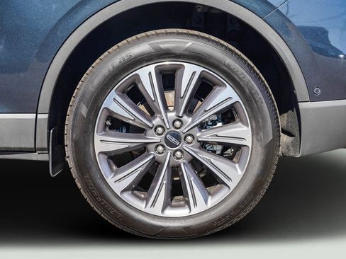 Used 2021 Lincoln Corsair Reserve w/ Equipment Group 201A image 12