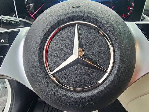 New 2026 Mercedes-Benz GLC 300 image 22
