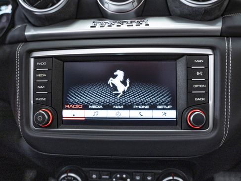 Used 2017 Ferrari California T image 48