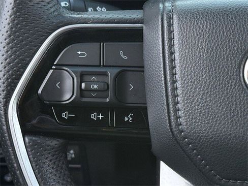 Used 2022 Toyota Tundra Platinum image 13