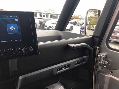 Used 2024 Chevrolet Brightdrop 600 w/ Commercial Equipment Package image 23