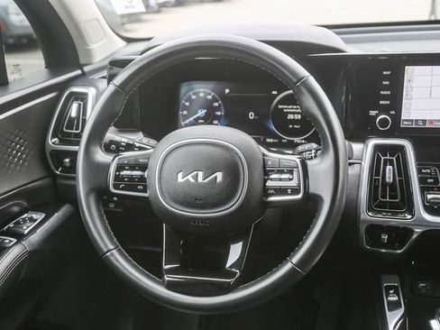 Used 2023 Kia Sorento SX FWD image 16