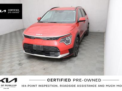 Certified 2023 Kia Niro Wind