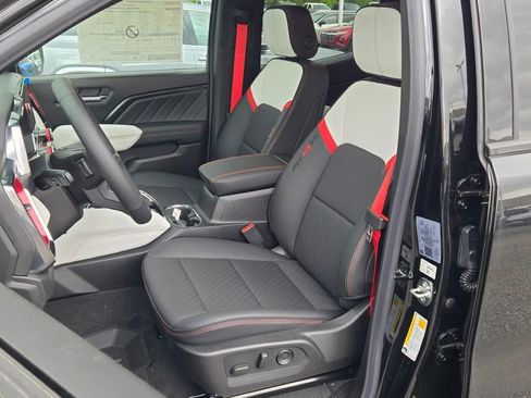 New 2026 GMC Canyon AT4X AWD/4WD image 6