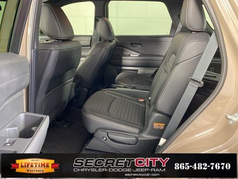 Used 2024 Nissan Pathfinder Rock Creek image 30