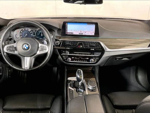 Used 2019 BMW 530e RWD image 15