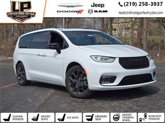 Used 2024 Chrysler Pacifica Limited w/ S Appearance Package video 1