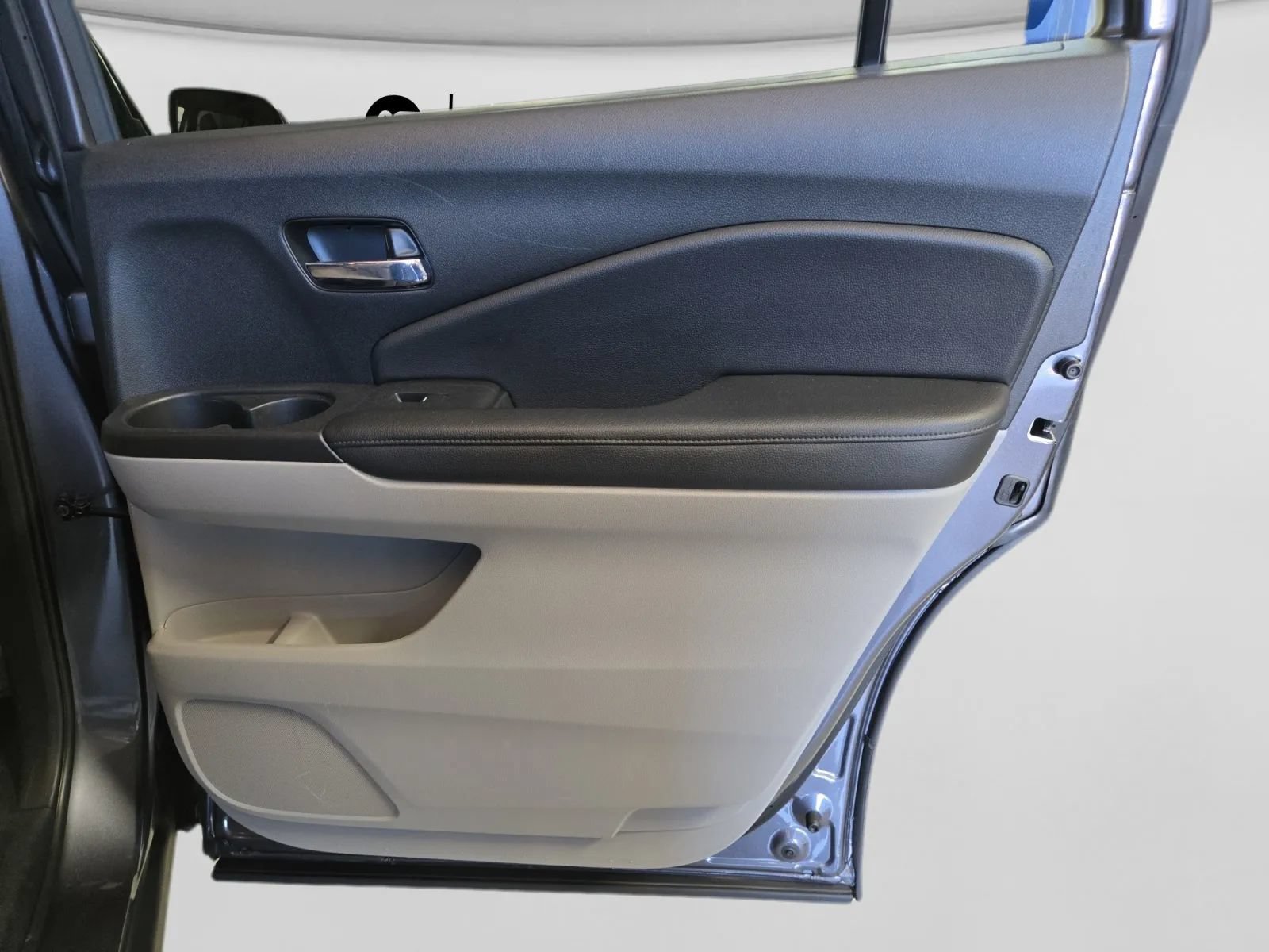 Used 2021 Honda Pilot EX image 28