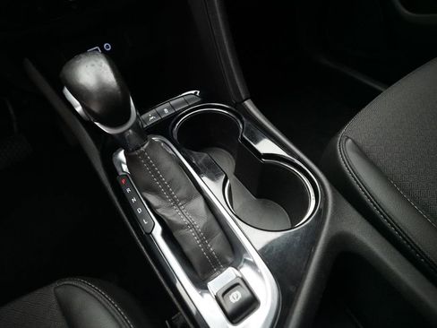 Used 2020 Buick Encore GX Preferred w/ Cold Weather Comfort Package FWD image 16