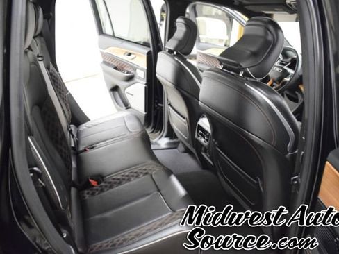 Used 2024 Jeep Grand Cherokee Summit image 35