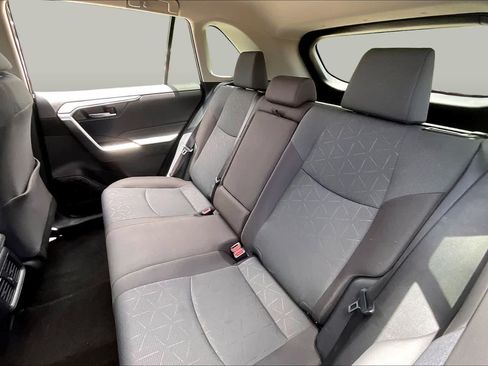 Used 2025 Toyota RAV4 XLE FWD image 20
