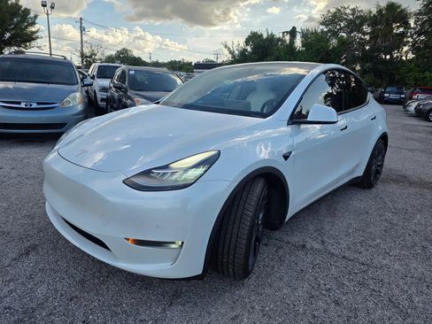 Used 2020 Tesla Model Y Performance AWD/4WD image 3