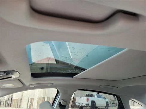 New 2025 Hyundai Sonata Limited image 6