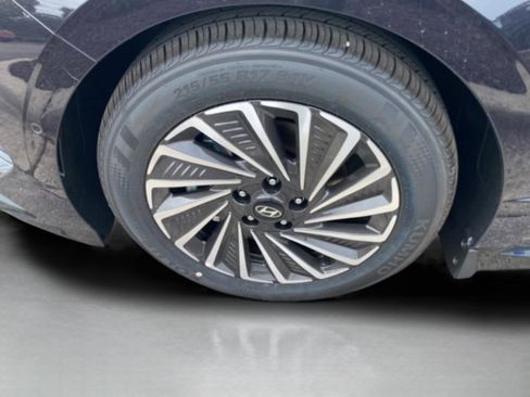 New 2025 Hyundai Sonata Limited image 10