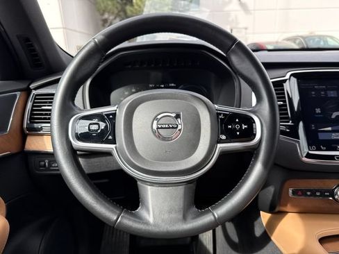 Used 2018 Volvo XC90 T8 Inscription w/ Convenience Package AWD/4WD image 18
