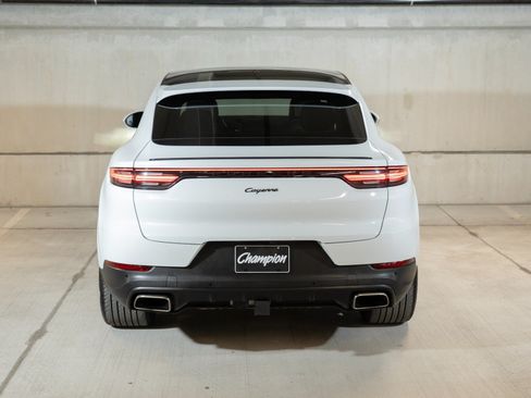 Certified 2023 Porsche Cayenne GTS AWD/4WD image 10