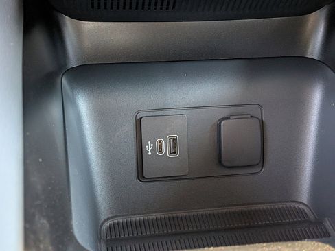 New 2026 Ford Explorer Active w/ Active Comfort Package image 32