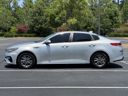 Used 2019 Kia Optima LX FWD image 4