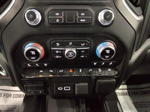 Used 2022 GMC Sierra 1500 Denali w/ Denali Reserve Package image 18