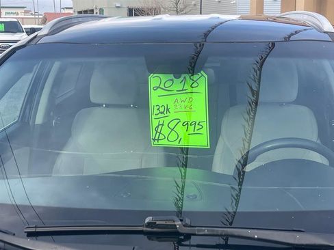 Used 2017 Kia Sorento AWD image 4