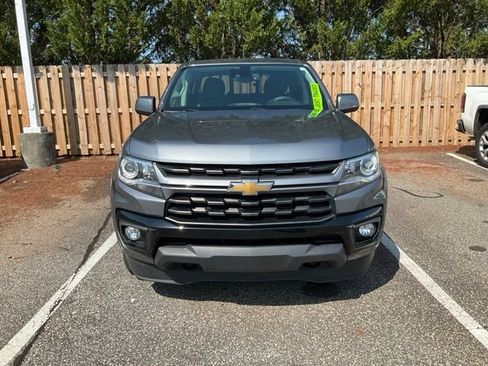 Used 2021 Chevrolet Colorado LT w/ Safety Package AWD/4WD image 2