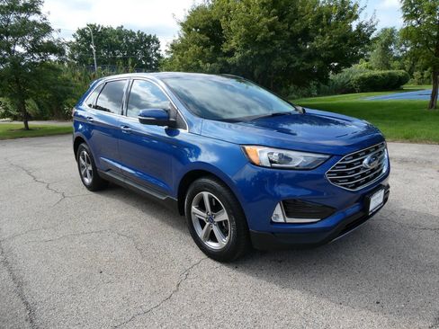 Used 2020 Ford Edge SEL w/ Convenience Package AWD/4WD image 3