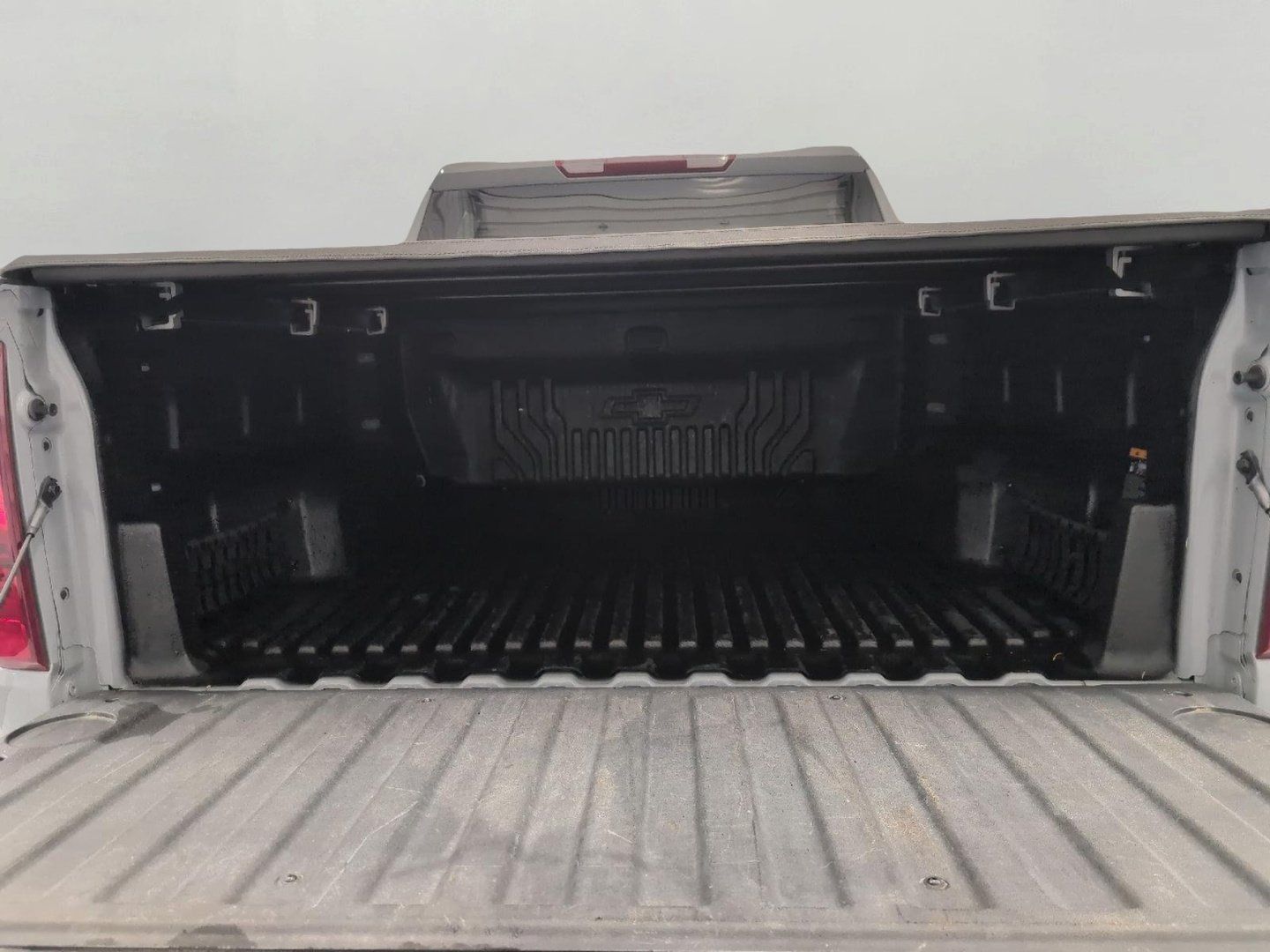 Used 2024 Chevrolet Silverado 1500 LT AWD/4WD image 15