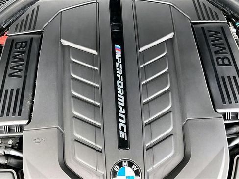 Used 2021 BMW M760i xDrive w/ Luxury Rear Seating Package AWD/4WD image 32