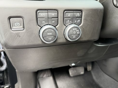 Used 2023 GMC Sierra 1500 Denali w/ Technology Package image 37