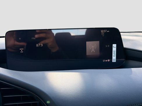 New 2026 MAZDA MAZDA3 Hatchback w/Premium Plus Pkg image 30