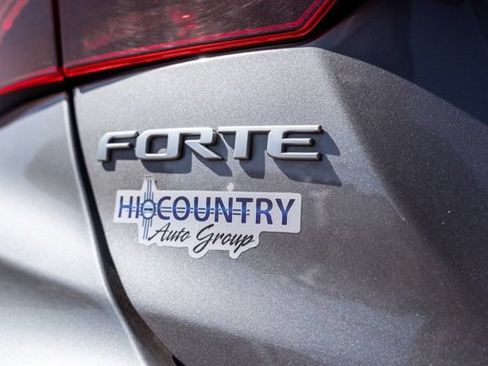 Used 2023 Kia Forte LXS FWD image 9