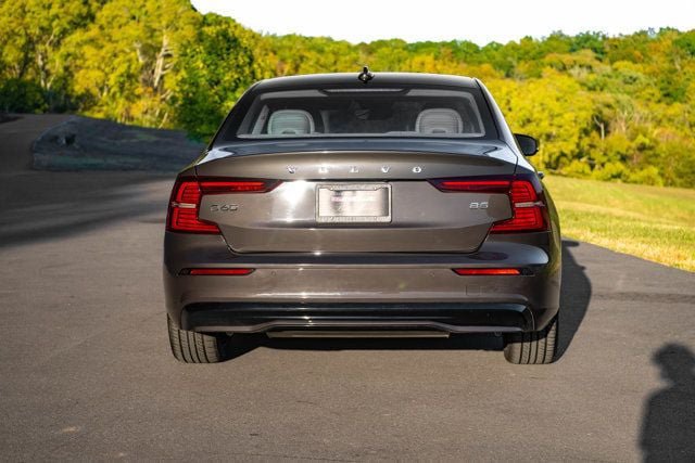 Used 2024 Volvo S60 B5 Core FWD image 10