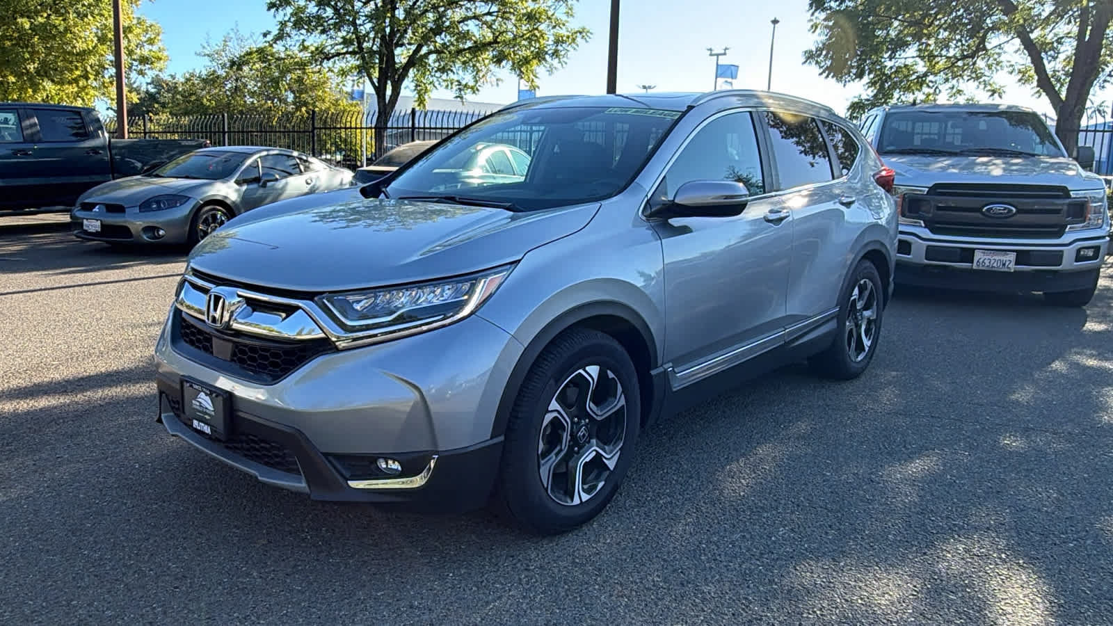 Used 2019 Honda CR-V Touring image 1
