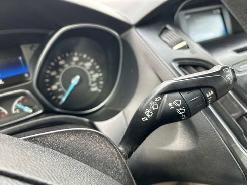 Used 2015 Ford Focus SE image 24